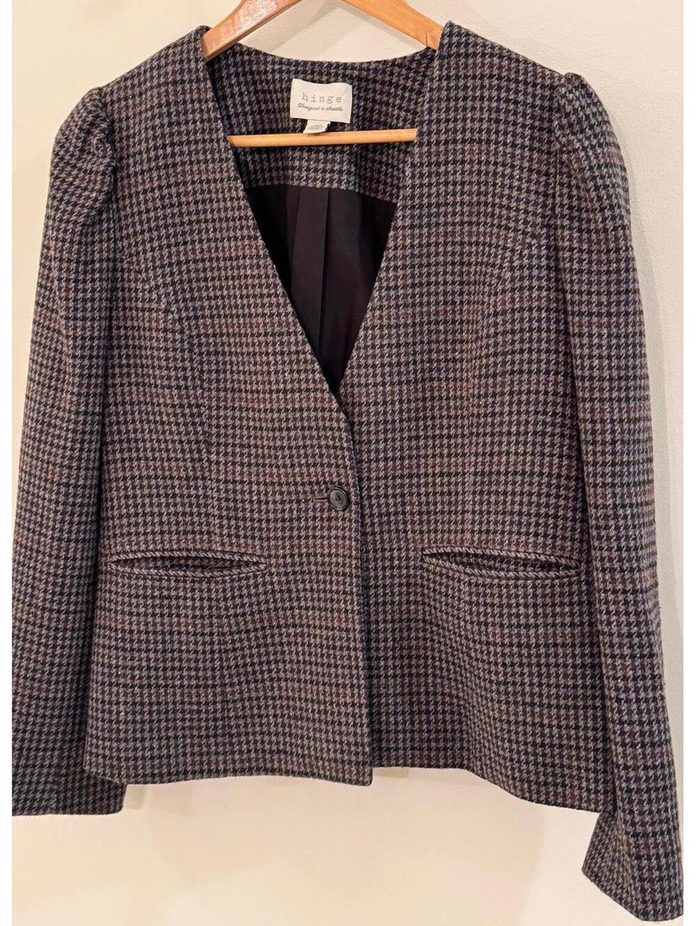 Hinge Women's Houndstooth Pattern Blazer, Size M